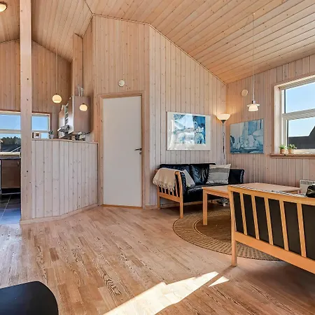 Skont Med Braendeovn Taet Pa Havet Sj875 Nyaraló *