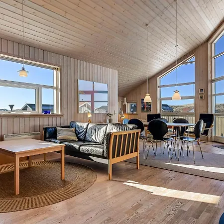 Vakantiehuis Skont Med Braendeovn Taet Pa Havet Sj875 Harboør