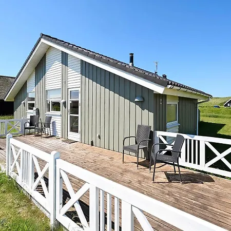 Skont Med Braendeovn Taet Pa Havet Sj875 Nyaraló Harboør
