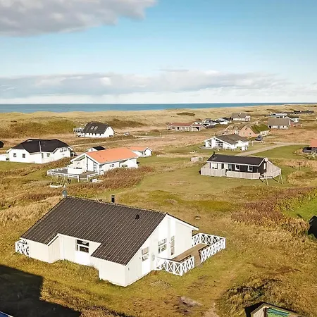 Skont Med Braendeovn Taet Pa Havet Sj875 Nyaraló Harboør